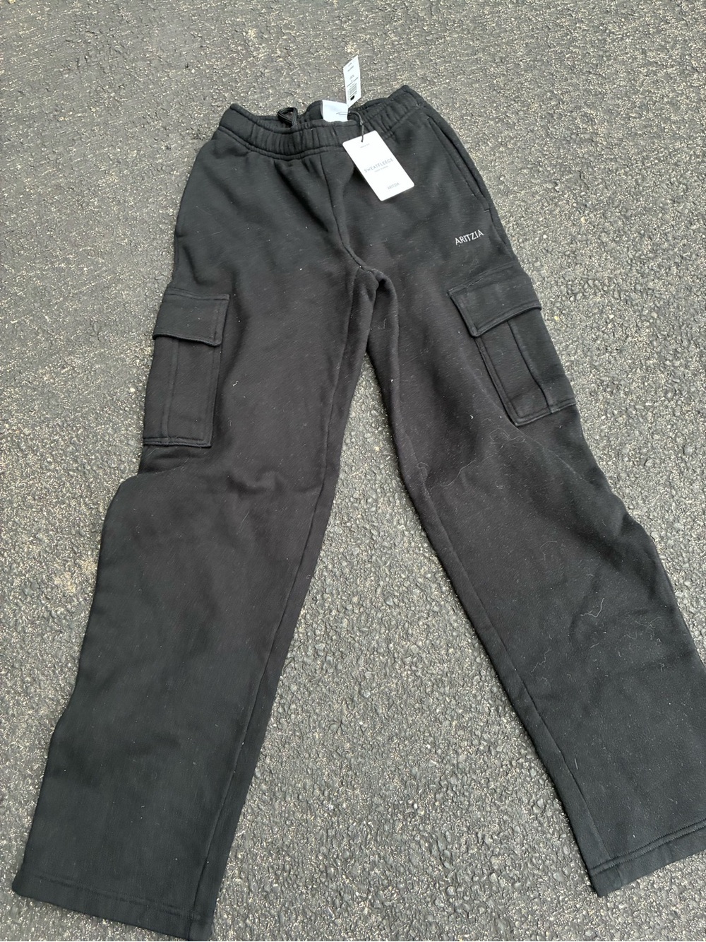 Aritzia Black Cargo Sweatpants with Flap Pockets